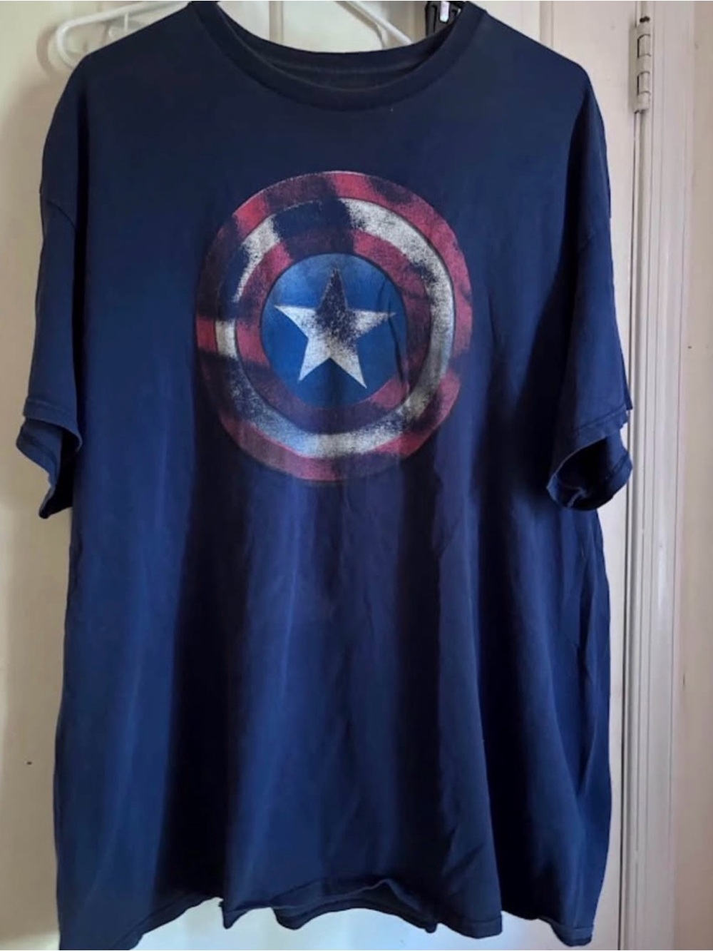 Men's Navy Captain America Graphic T-Shirt